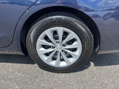 2015 Toyota CAMRY LE