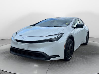 2025 Toyota Prius LE