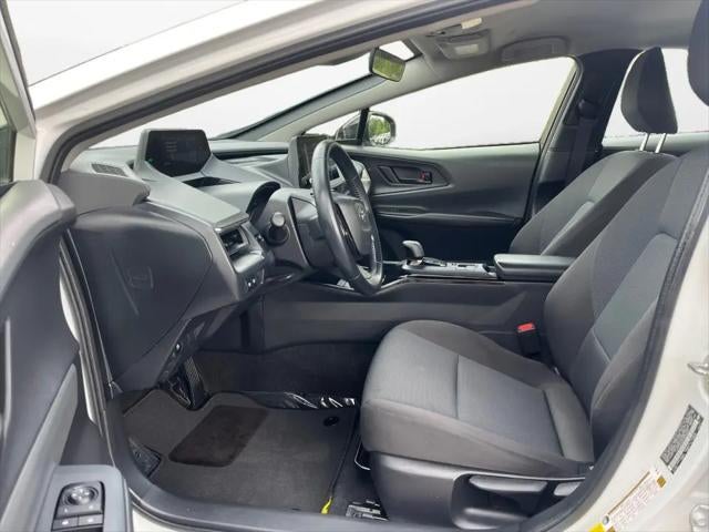 2025 Toyota Prius LE
