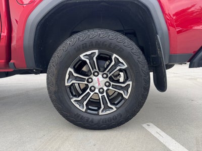 2024 GMC Canyon 4WD AT4