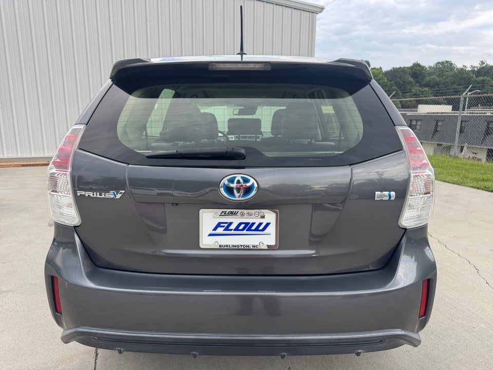 2015 Toyota Prius v Five