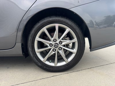 2015 Toyota Prius v Five