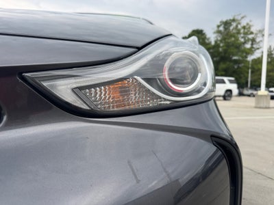 2015 Toyota Prius v Five