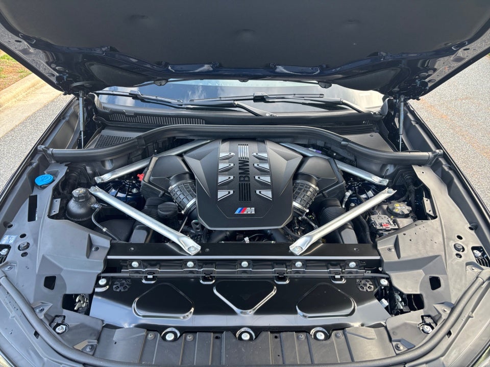 2026 BMW X5 M60i