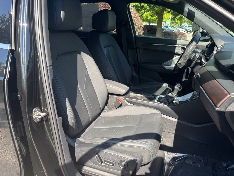 2022 Audi Q3 Premium Plus 45 TFSI S line quattro Tiptronic