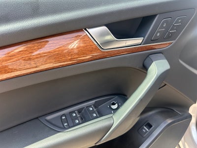 2023 Audi Q5 S line Premium