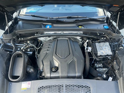2022 Porsche Macan AWD