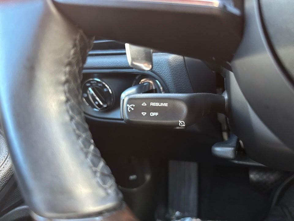 2022 Porsche Macan AWD
