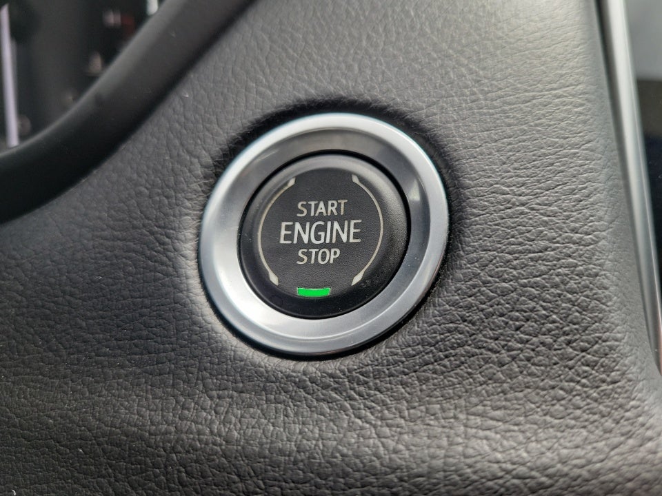 2023 Cadillac XT4 AWD Premium Luxury