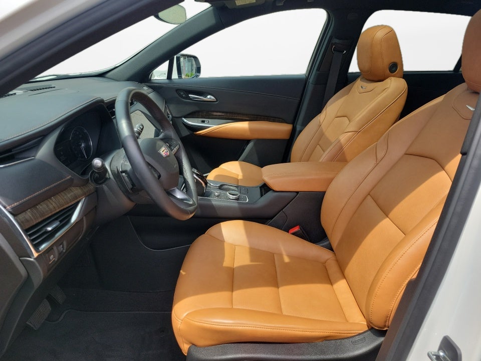 2023 Cadillac XT4 AWD Premium Luxury
