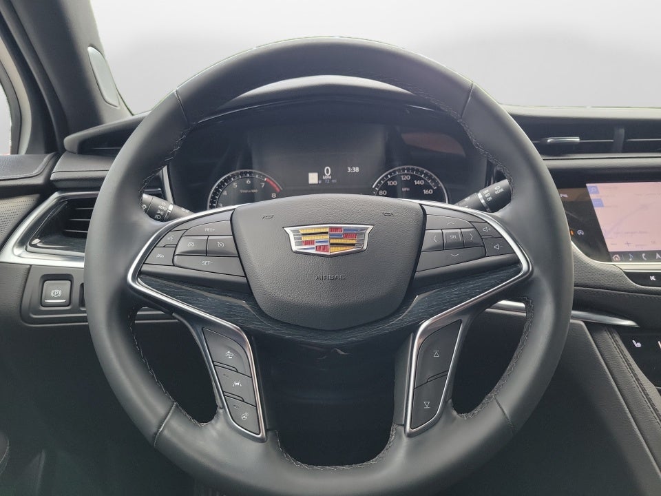 2025 Cadillac XT5 FWD Premium Luxury