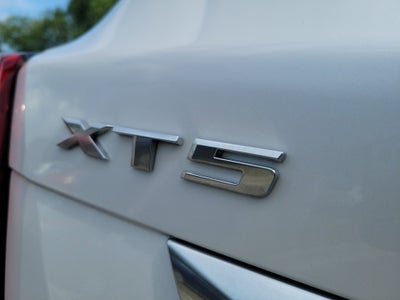 2025 Cadillac XT5 FWD Premium Luxury
