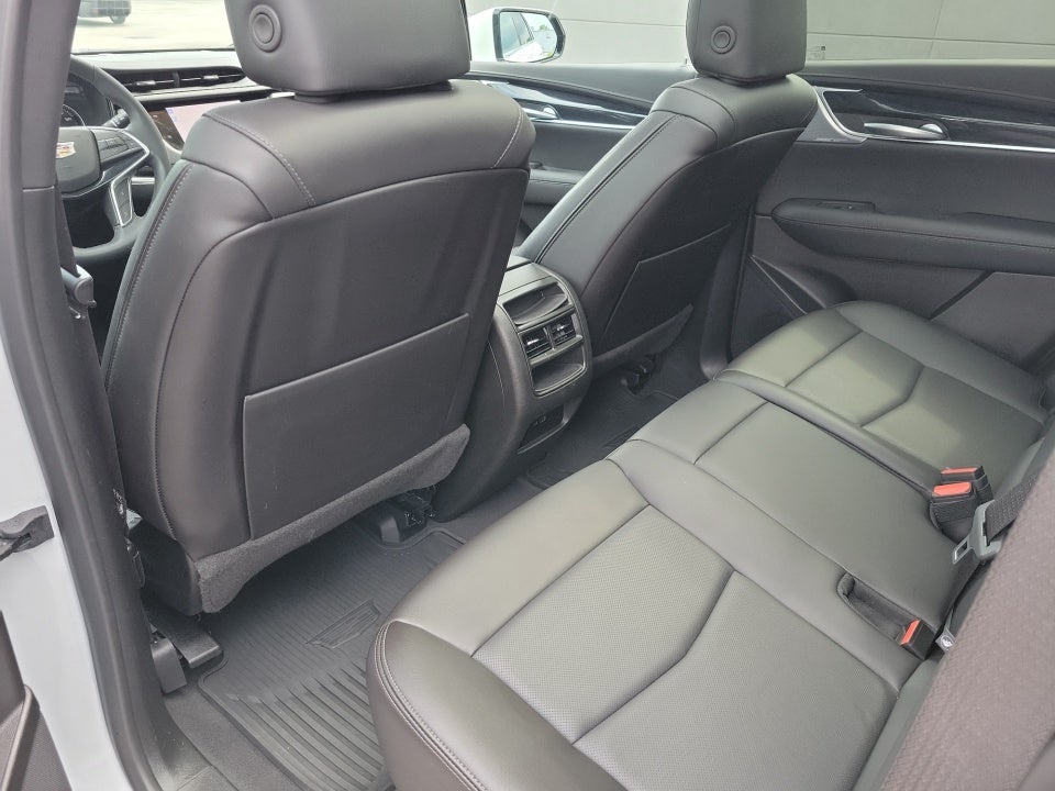 2025 Cadillac XT5 FWD Premium Luxury