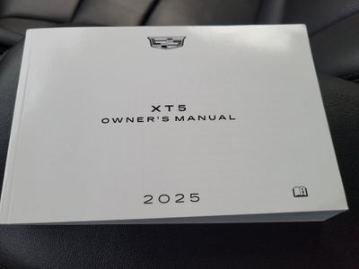 2025 Cadillac XT5 FWD Premium Luxury