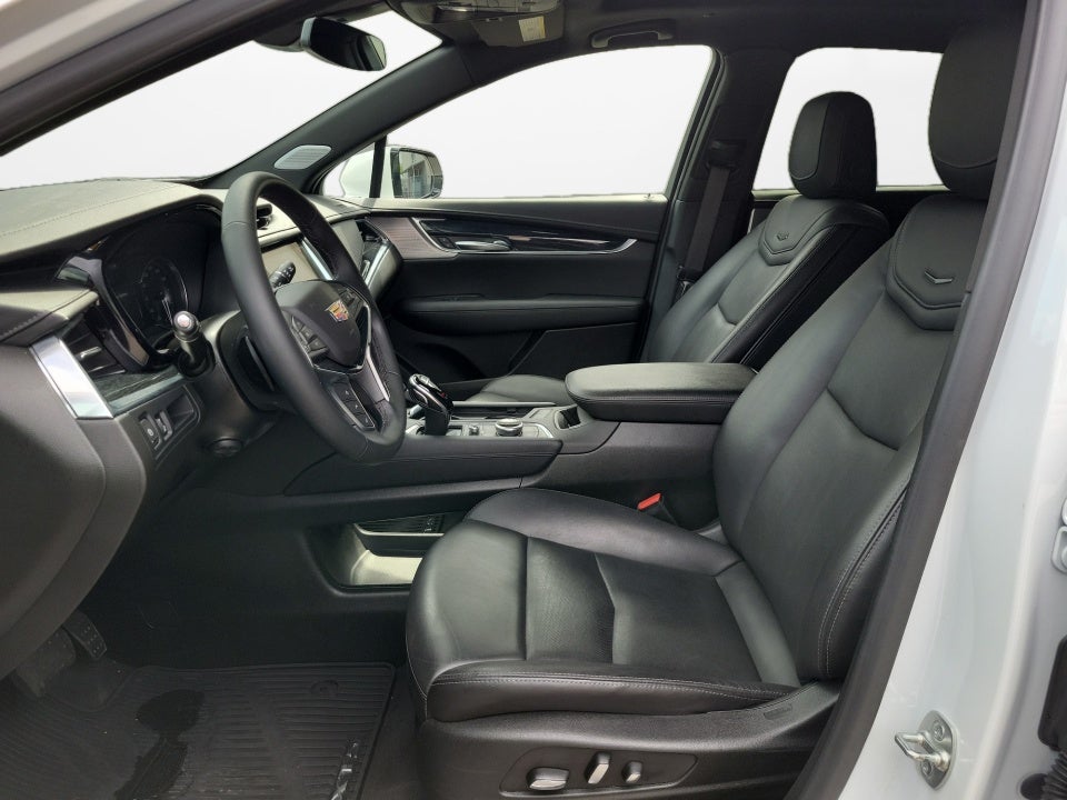 2025 Cadillac XT5 FWD Premium Luxury