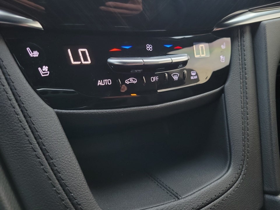 2025 Cadillac XT6 FWD Premium Luxury