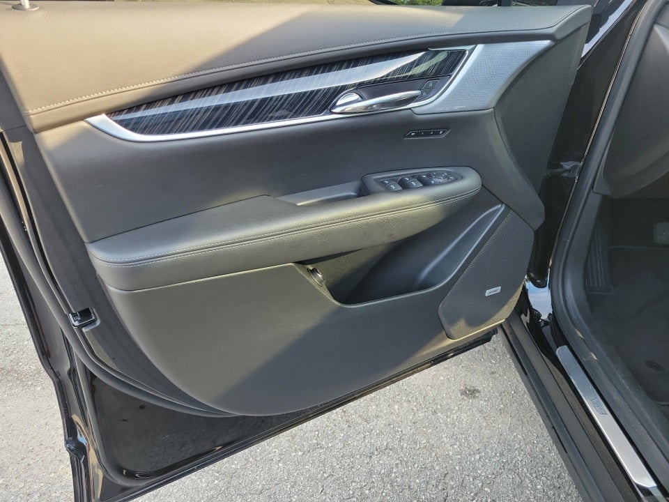 2025 Cadillac XT6 FWD Premium Luxury