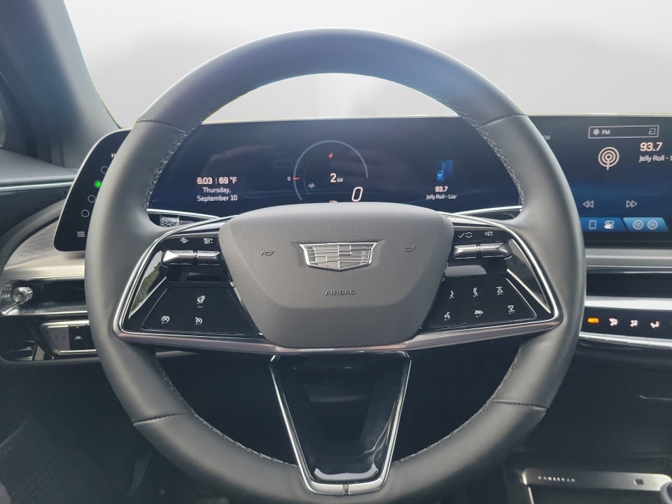 2024 Cadillac LYRIQ Sport