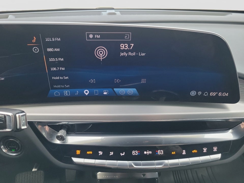 2024 Cadillac LYRIQ Sport