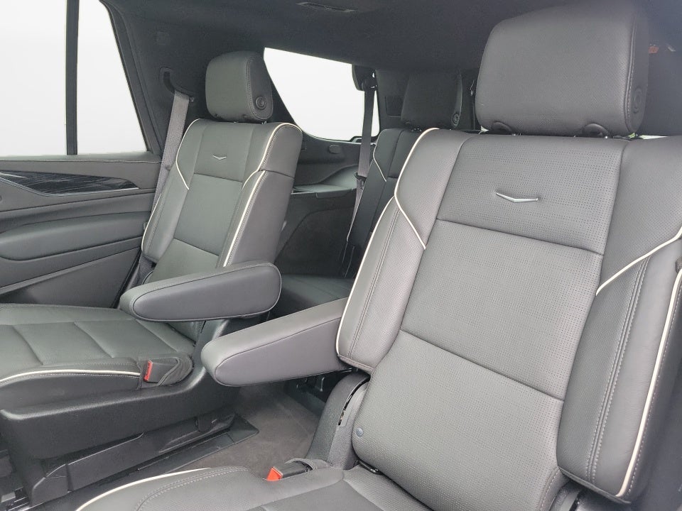 2024 Cadillac Escalade 4WD Sport