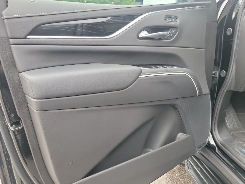 2024 Cadillac Escalade 4WD Sport