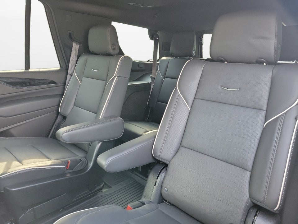 2024 Cadillac Escalade 4WD Sport