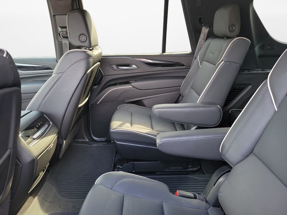 2024 Cadillac Escalade 4WD Sport