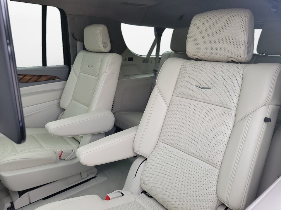 2024 Cadillac Escalade ESV 4WD Premium Luxury Platinum