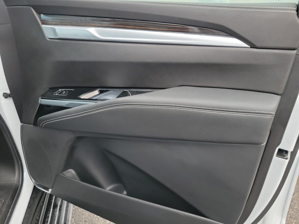 2026 Cadillac Escalade ESV 4WD Luxury