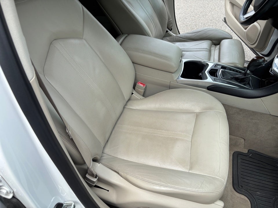 2011 Cadillac SRX Luxury Collection