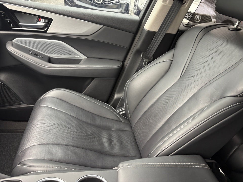 2025 Acura MDX w/Technology Package