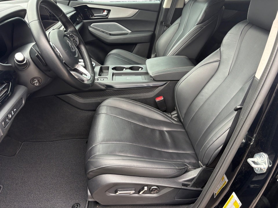2025 Acura MDX w/Technology Package