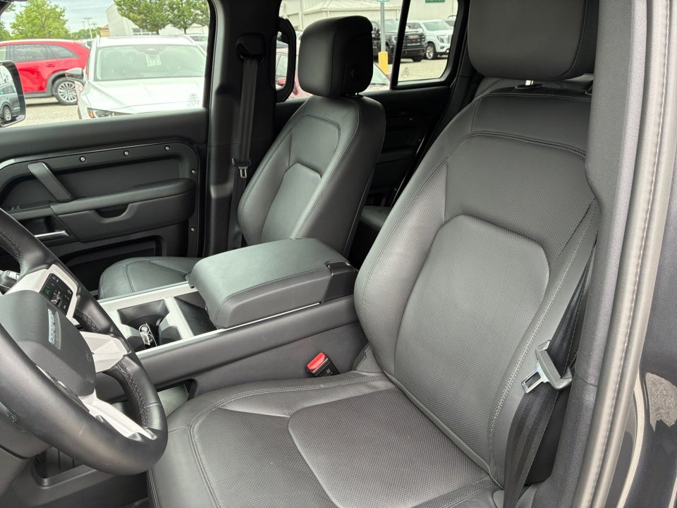 2025 Land Rover Defender 110 P500 X-Dynamic SE