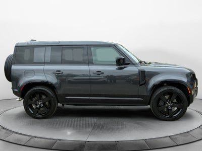 2025 Land Rover Defender 110 P500 X-Dynamic SE