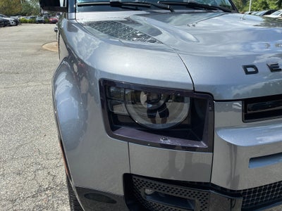2024 Land Rover Defender X-Dynamic SE
