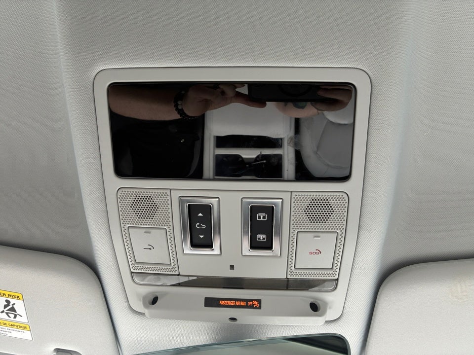 2025 Land Rover Defender 110 P400 S