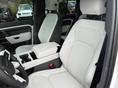 2025 Land Rover Defender 110 P400 S