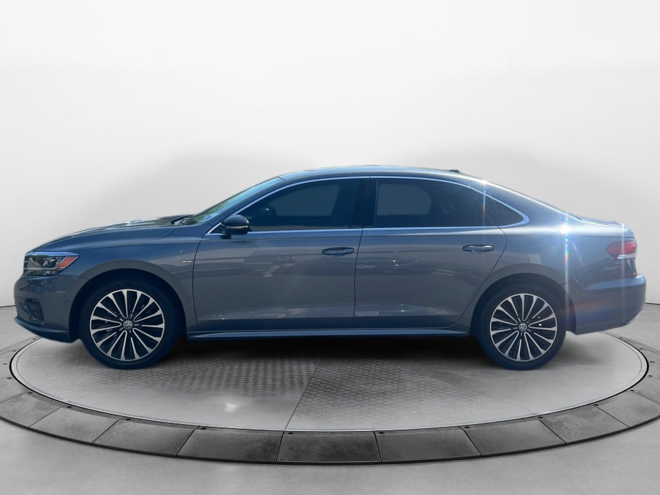 2022 Volkswagen Passat 2.0T Limited Edition