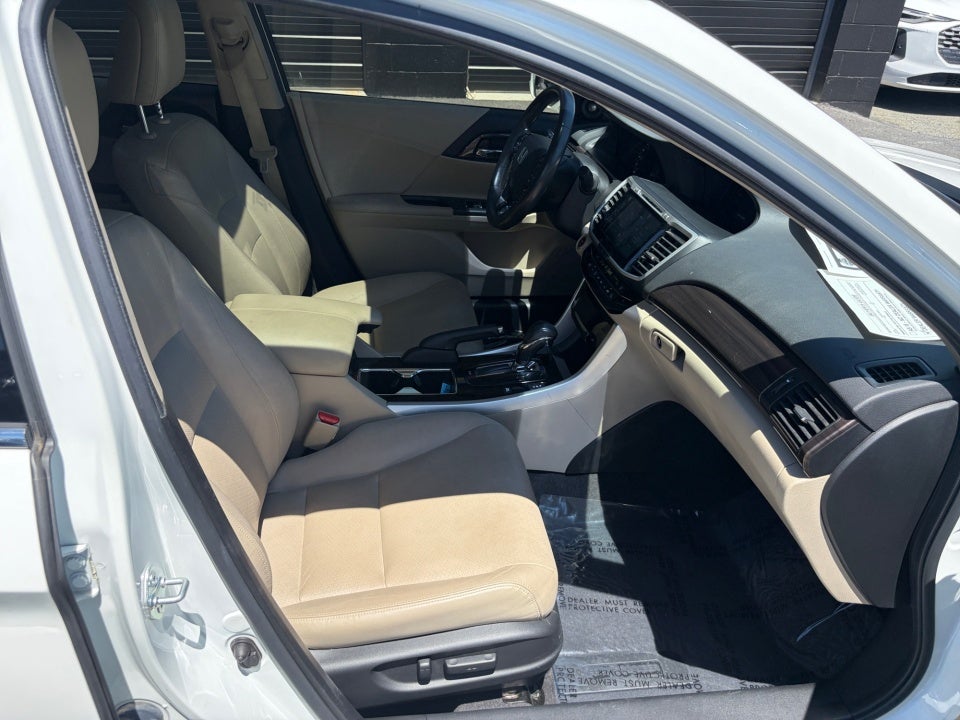 2017 Honda Accord Hybrid EX-L