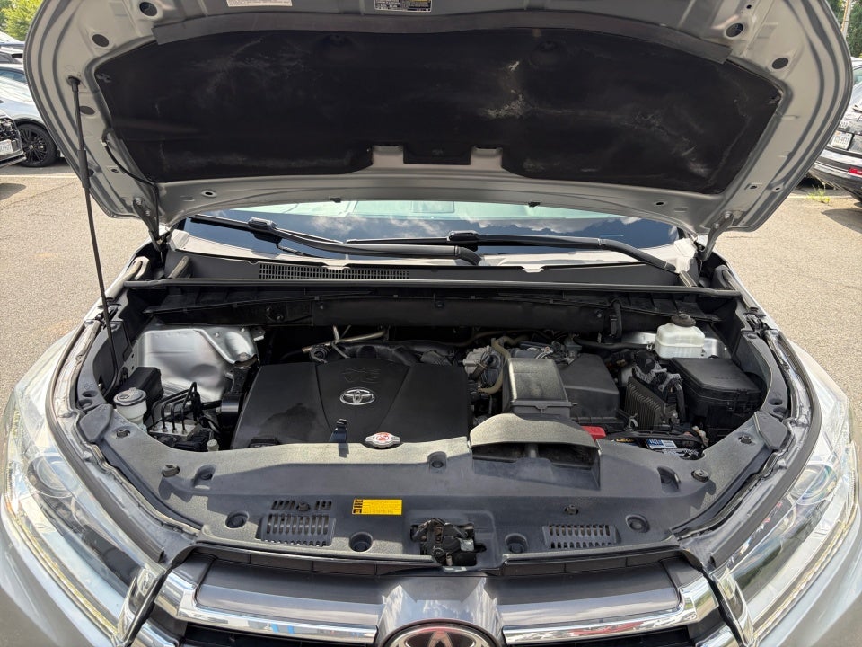 2019 Toyota Highlander Limited Platinum