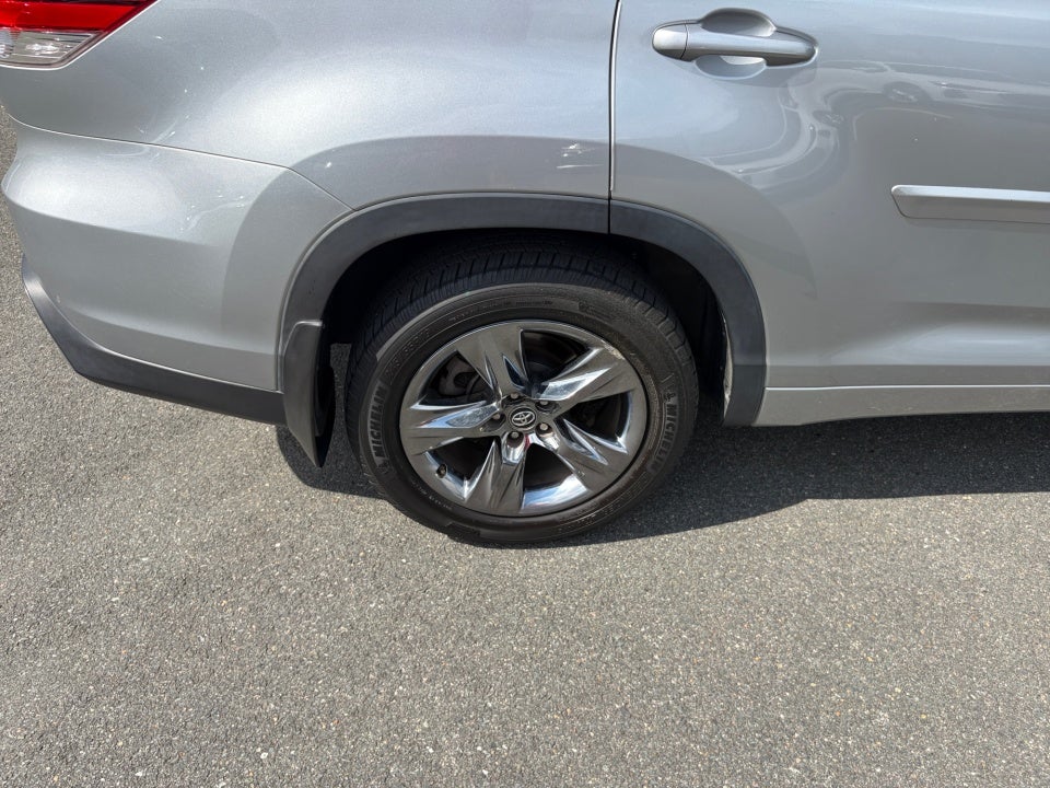 2019 Toyota Highlander Limited Platinum