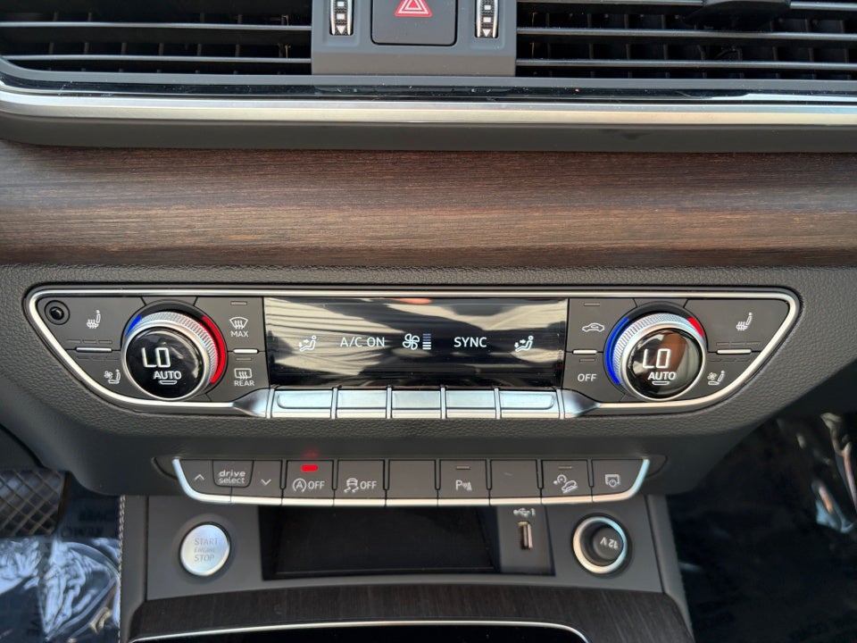 2024 Audi Q5 S line Premium Plus