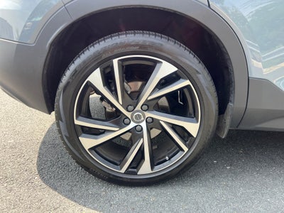 2021 Volvo XC40 R-Design