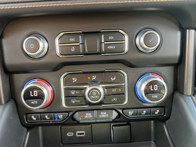 2023 GMC Yukon 4WD AT4