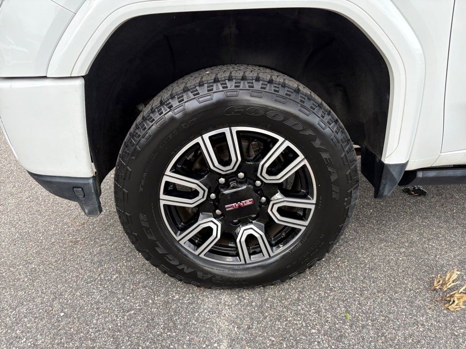 2023 GMC Sierra 2500HD AT4