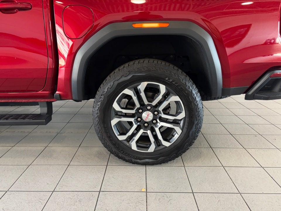 2024 GMC Canyon 4WD AT4