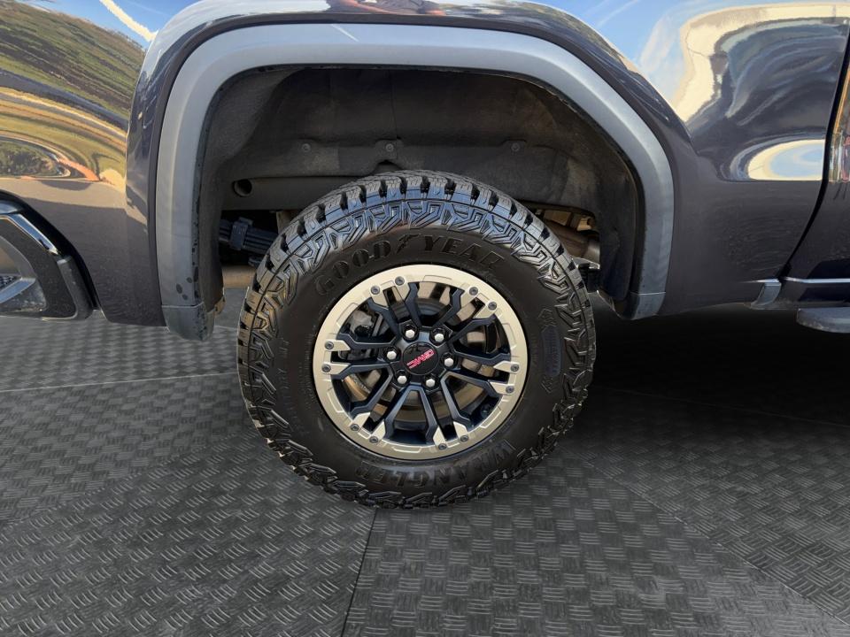 2024 GMC Sierra 1500 AT4X