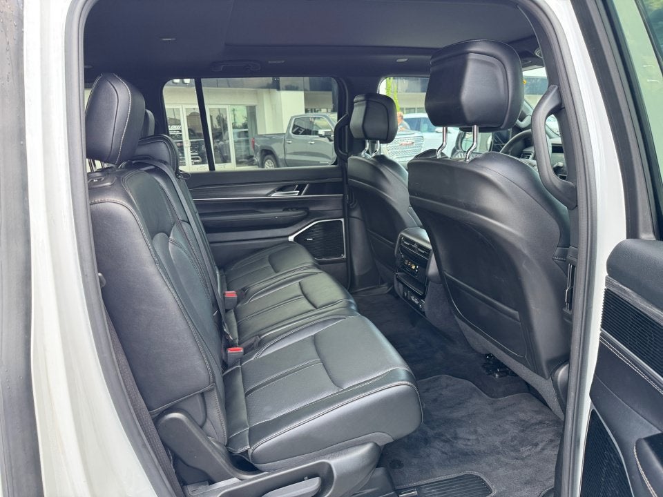 2023 Jeep Wagoneer Series III 4x4