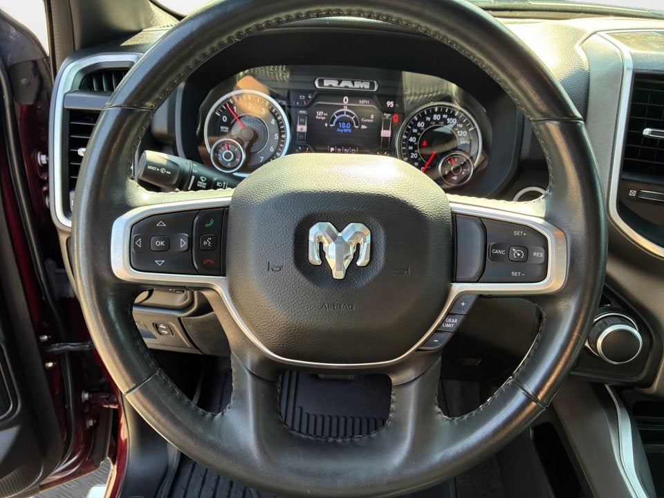 2022 RAM 1500 Big Horn Crew Cab 4x4 5'7" Box