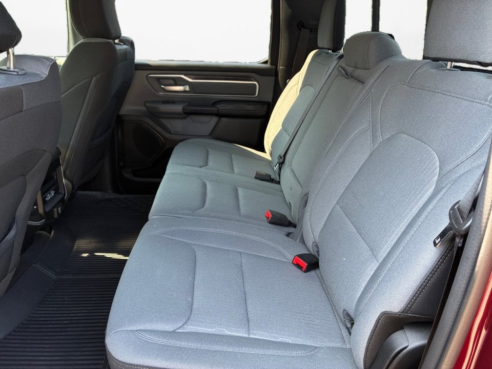 2022 RAM 1500 Big Horn Crew Cab 4x4 5'7" Box